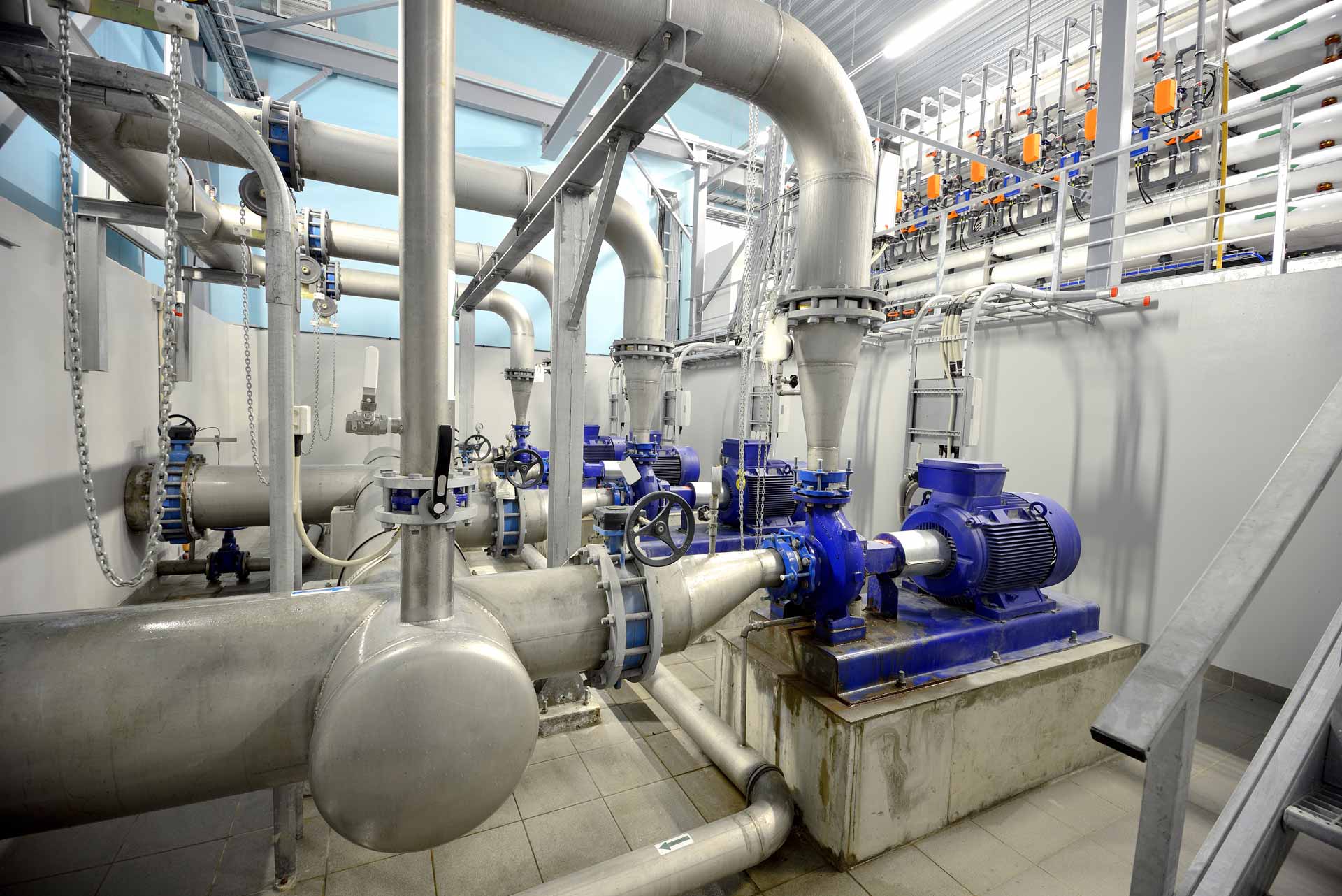 boiler feed pump in blue
